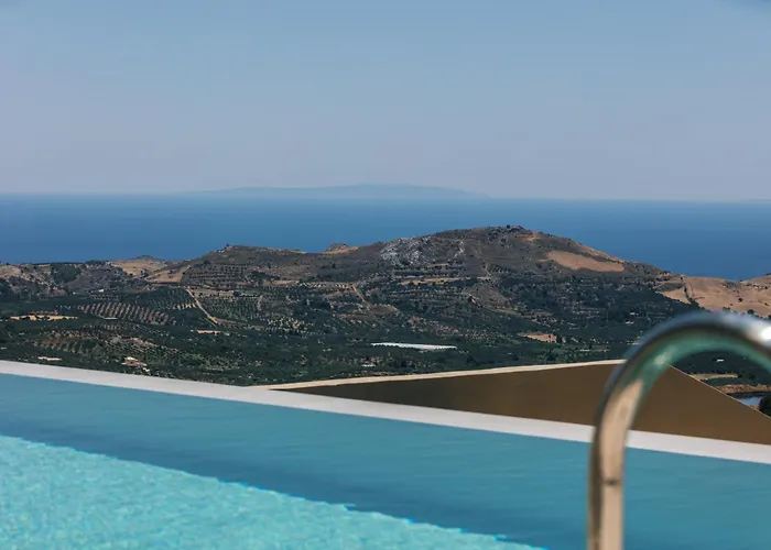 Epsilon Villa, Private Swimming Pool Garden, Panoramic Sunset