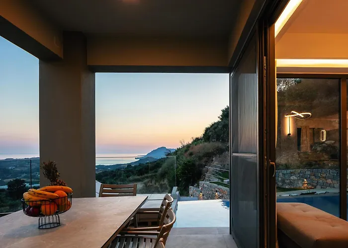 Epsilon Villa, Private Swimming Pool Garden, Panoramic Sunset