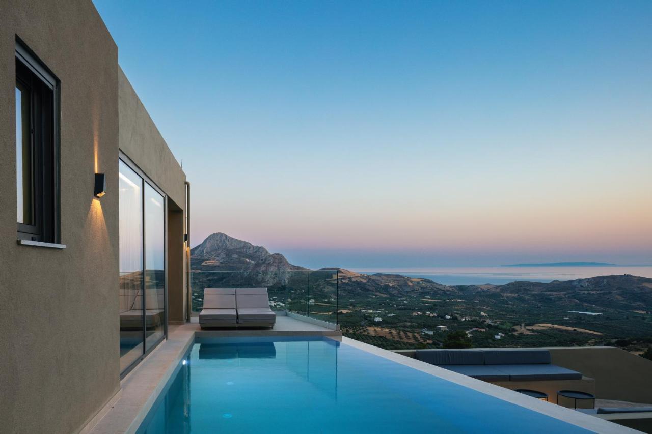 Epsilon Villa, Private Swimming Pool Garden, Panoramic Sunset Villa *