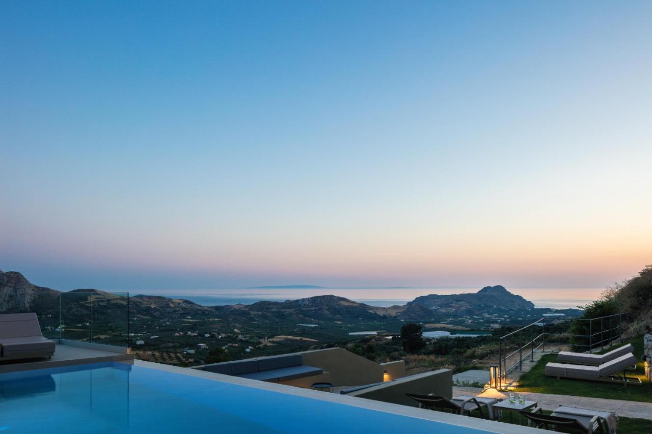 Epsilon Villa, Private Swimming Pool Garden, Panoramic Sunset Villa *