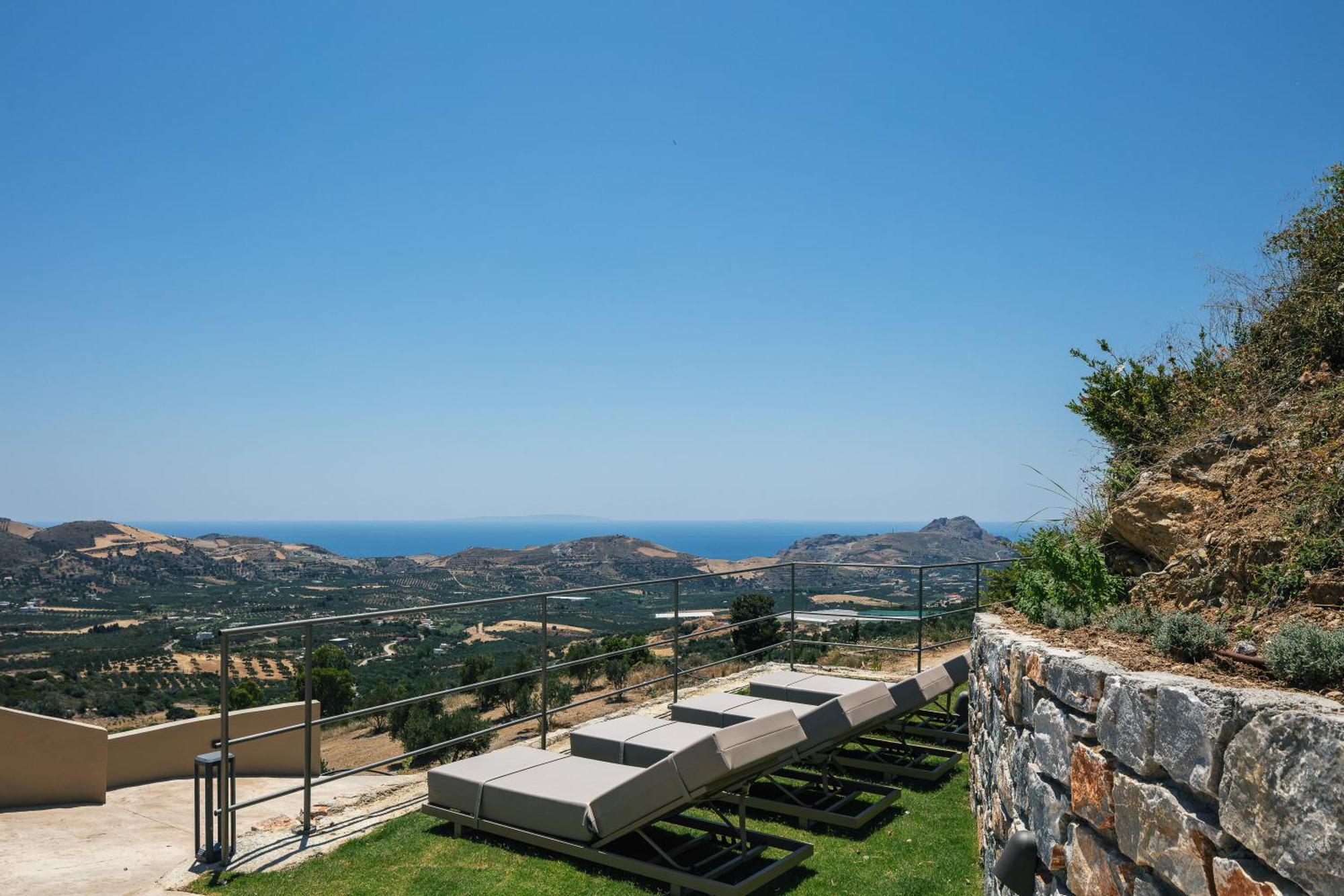 Epsilon Villa, Private Swimming Pool Garden, Panoramic Sunset *