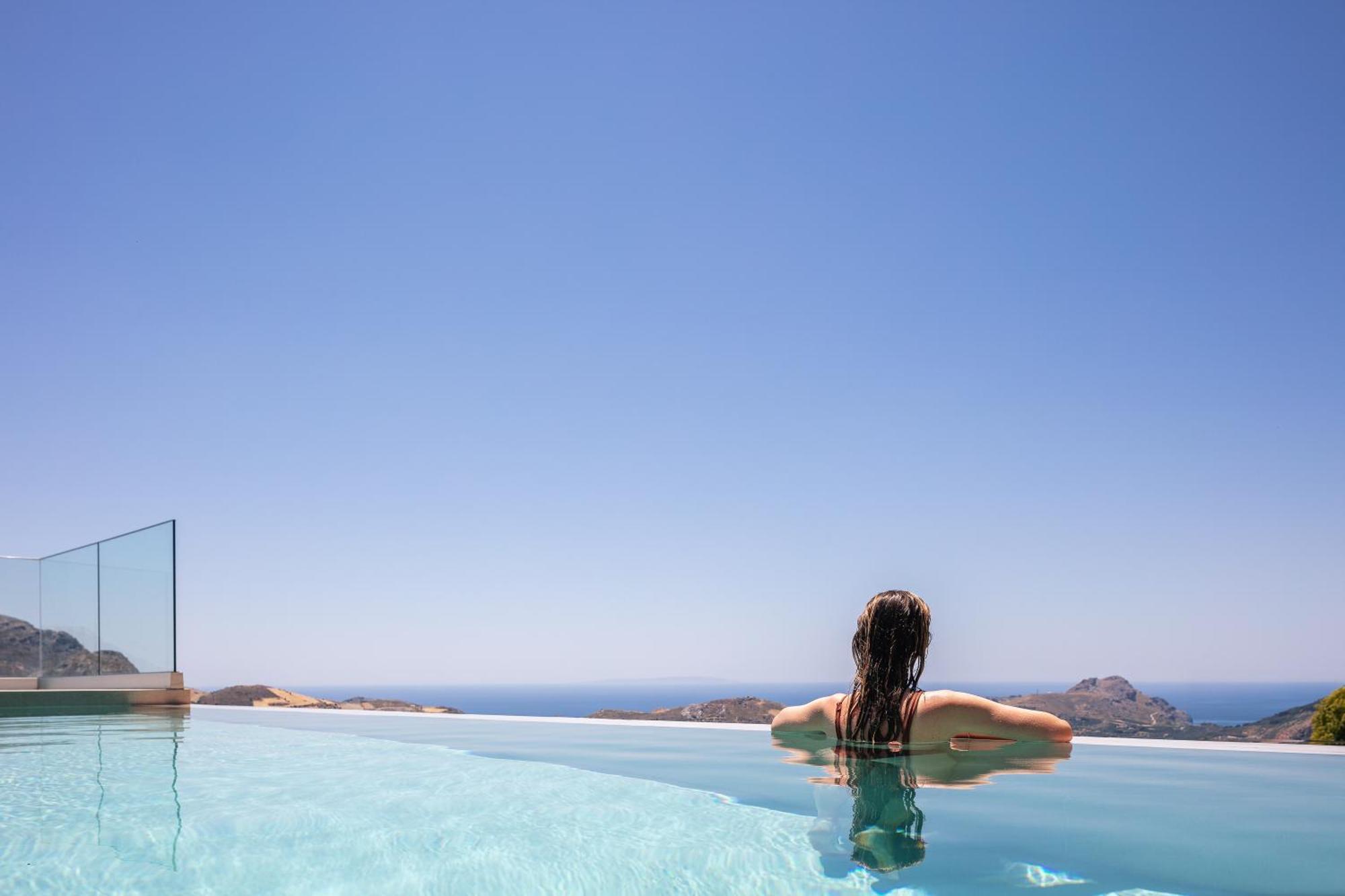 Epsilon Villa, Private Swimming Pool Garden, Panoramic Sunset Villa *