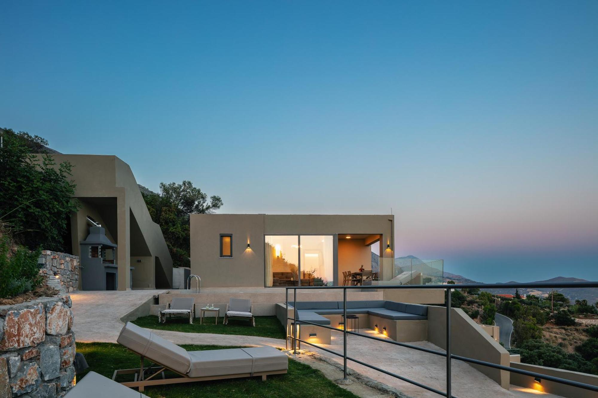 Epsilon Villa, Private Swimming Pool Garden, Panoramic Sunset Villa *
